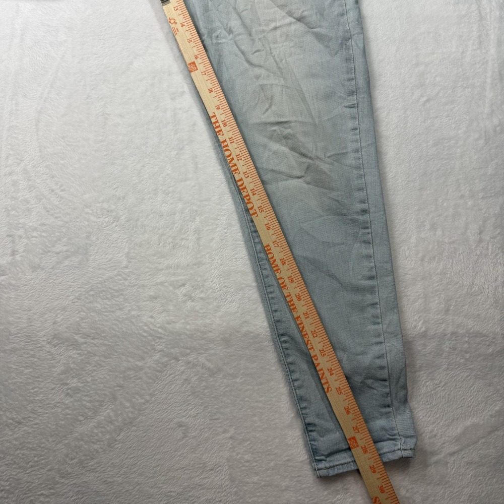Levi's High Waisted Taper Jeans Women's 25 Light Wash Denim Classic - Flaws - Picture 5 of 11